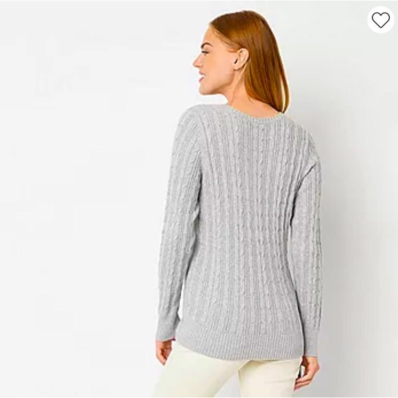 NWOT St. John’s Bay Women’s V Neck Long Sleeve Gray Pullover Sweater Size XS/S - Picture 2 of 2